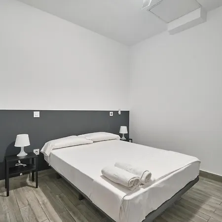Nunez De Arce Habitaciones Madrid Exterior foto