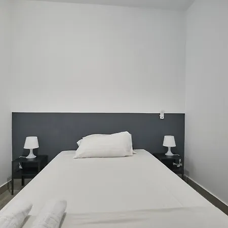 Nunez De Arce Habitaciones Madrid Exterior foto