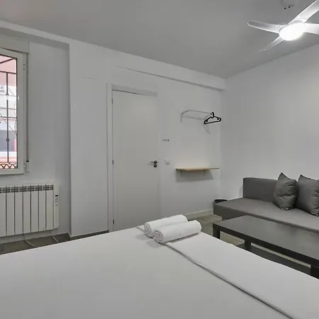 Nunez De Arce Habitaciones Madrid Exterior foto